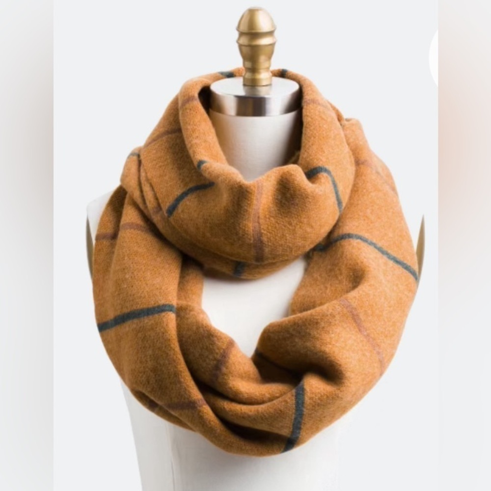 Stitch Fix Girly Kanna Knit Striped Infinity Scarf Tan Gold with blue accents.